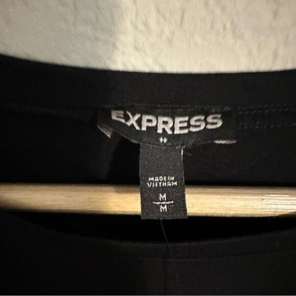 Express Black Crew Neck Tie Waist Gramercy Tee Size Medium - Picture 6 of 12